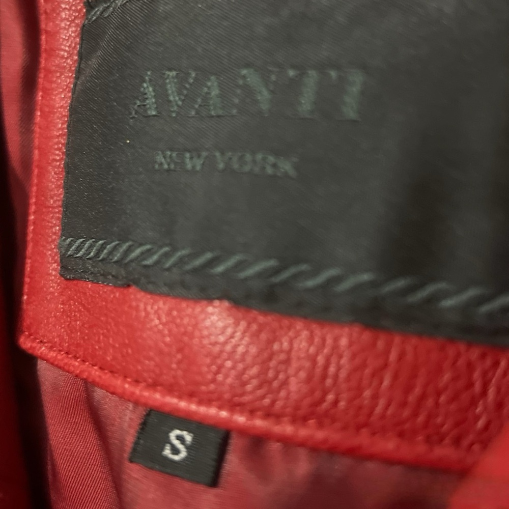 Avanti Vibrant Red Leather Jacket - Picture 7 of 11